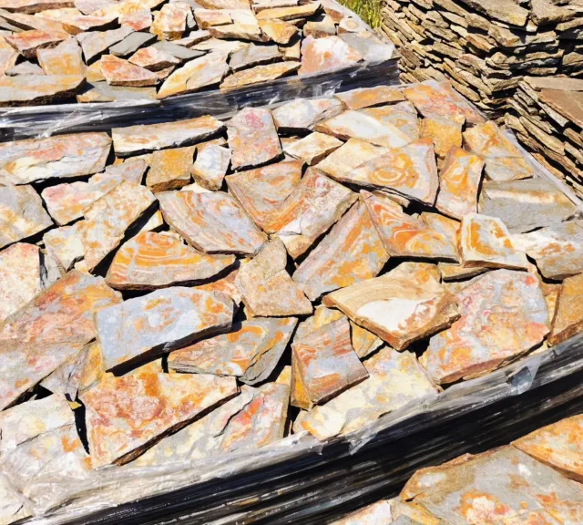 AV2 — Natural Stone Polygonal